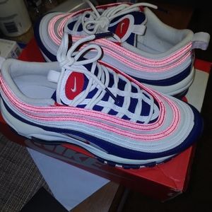 Nike Air maxes 97